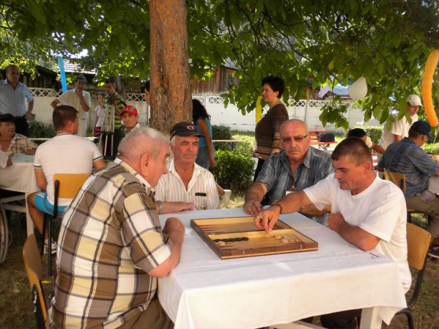 socializarea-nu-cunoaste-varsta