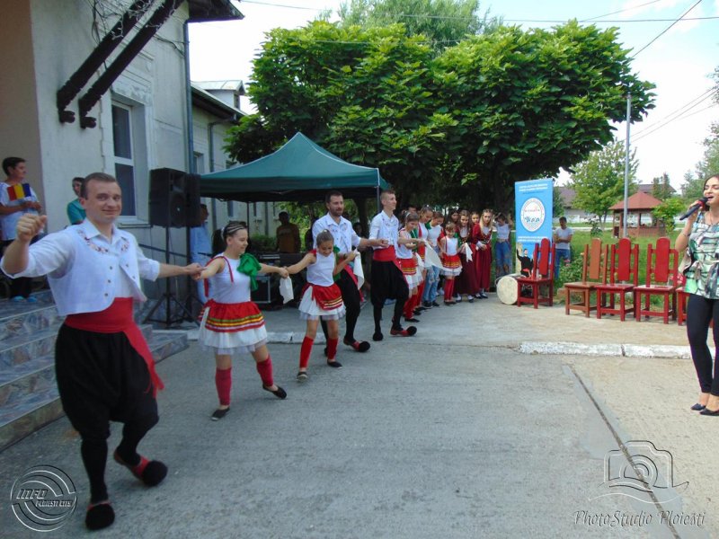 Seniorii-nostri-merita-iubire-si-respect-2