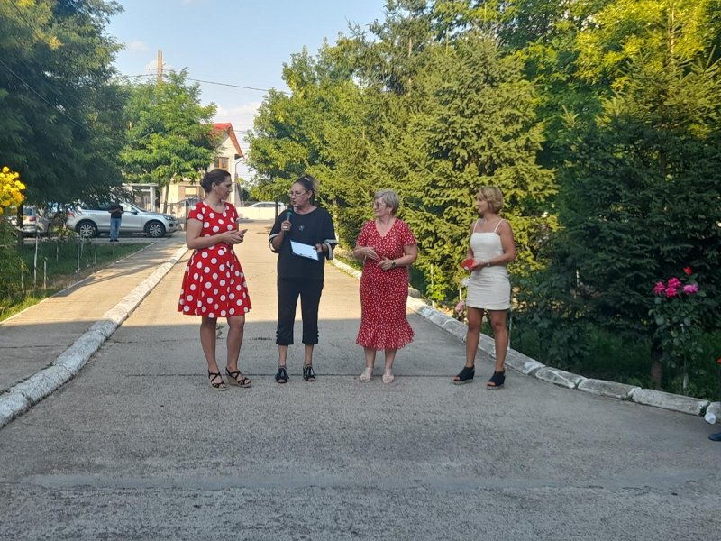 Seniorii-nostri-merita-iubire-si-respect-8