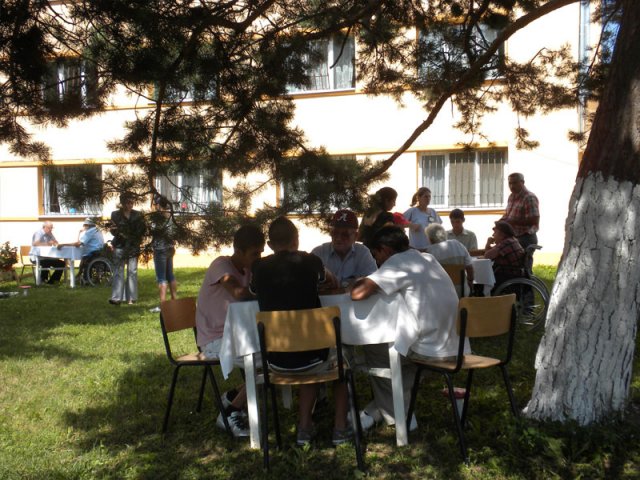 socializarea_nu_cunoaste_varste2